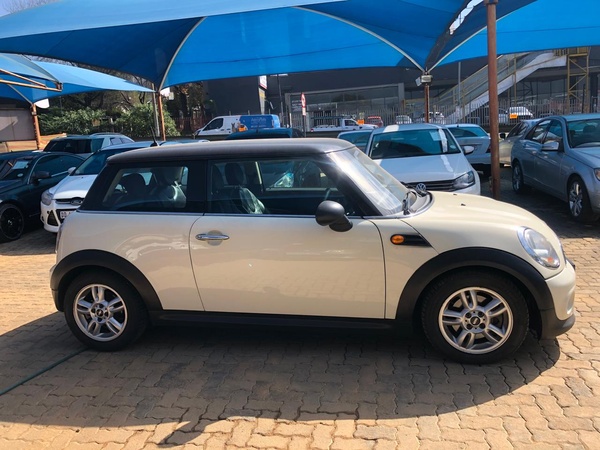 2013 MINI COOPER 1 2013 1.6  STANDARD 4-CYLINDER