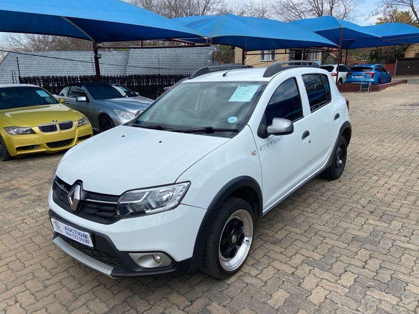 2017 RENAULT SANDERO 2017