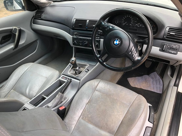 2002 BMW 318i 2002
