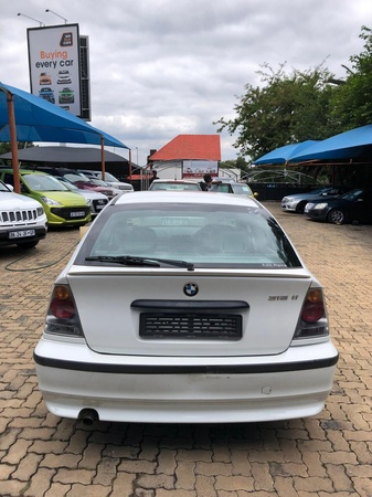 2002 BMW 318i 2002